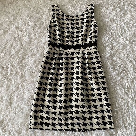 Kate Spade 100% Silk Black and White Houndstooth Preppy Sheath Dress Size 6 - Picture 6 of 10